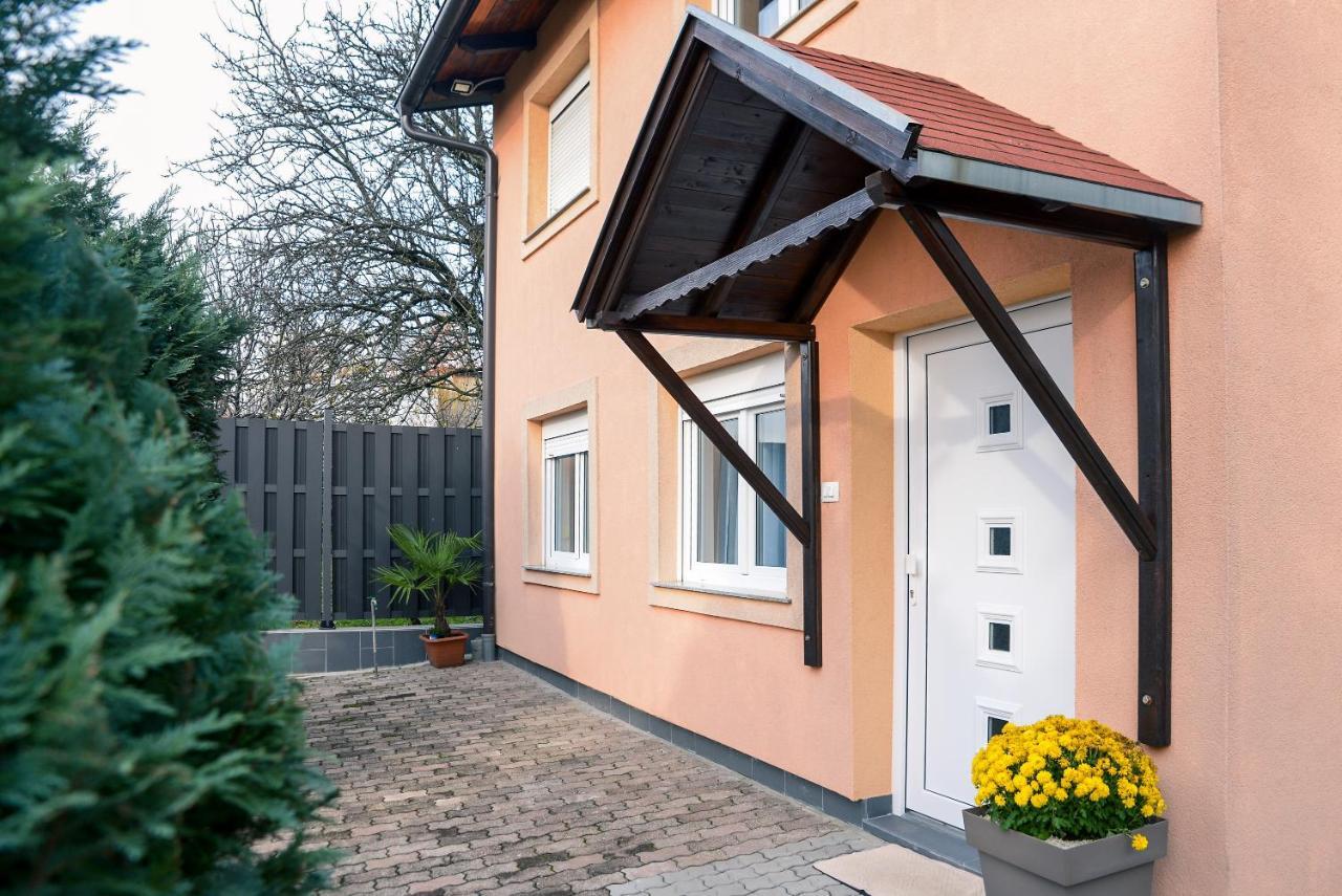 Appartement Dreamy Garden Zagreb Extérieur photo